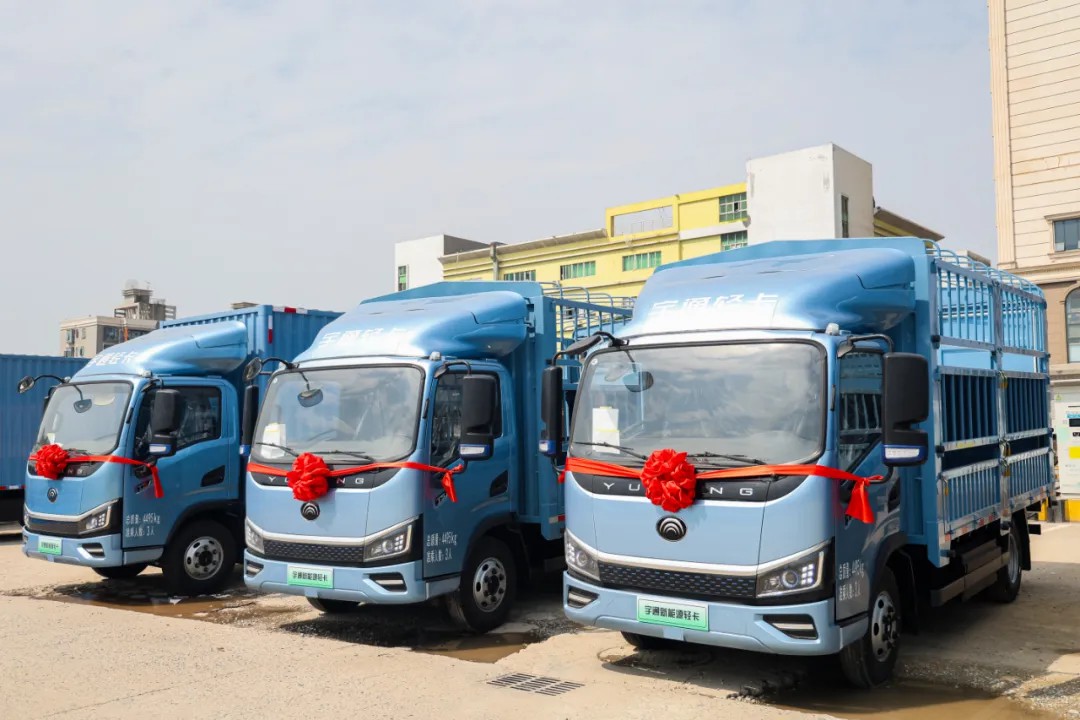 多面开花,多项突破!宇通3月批量大单火热交付多地 多面开花,多项突破!宇通3月批量大单火热交付多地