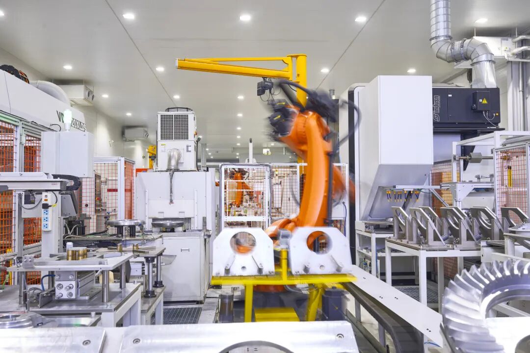 以智造致匠心!“小宇”领衔,宇通服务第三届全国技能大赛 以智造致匠心!“小宇”领衔,宇通服务第三届全国技能大赛