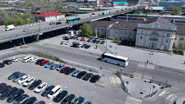 超级用户计划 | 1250公里黄金客运线上“跑不坏”的中国客车 图片