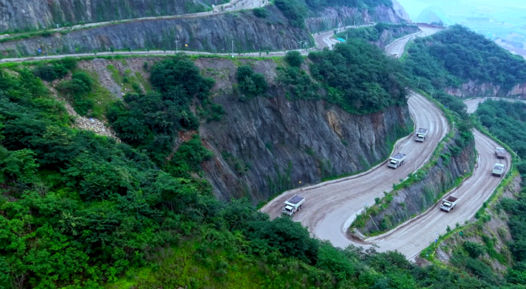 宇通矿卡——电赋矿山丨智领荆楚-宇通矿卡携手湖北国顺华新,共筑绿色矿山新典范! 宇通矿卡——电赋矿山丨智领荆楚-宇通矿卡携手湖北国顺华新,共筑绿色矿山新典范!